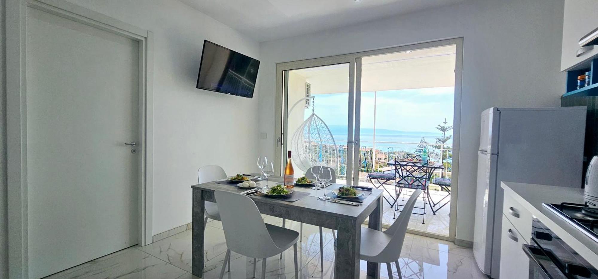 Ninfa Sul Mare Apartments 50 M E T R I Dal Mare Best Breakfast And Free Parking Capo Vaticano Εξωτερικό φωτογραφία