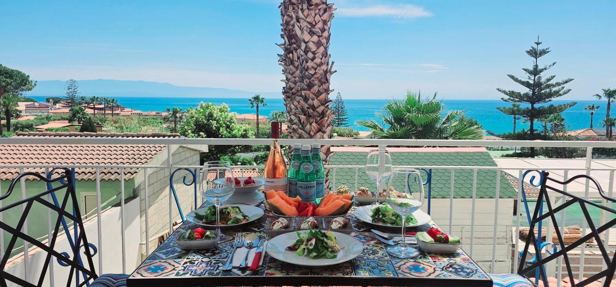 Ninfa Sul Mare Apartments 50 M E T R I Dal Mare Best Breakfast And Free Parking Capo Vaticano Εξωτερικό φωτογραφία